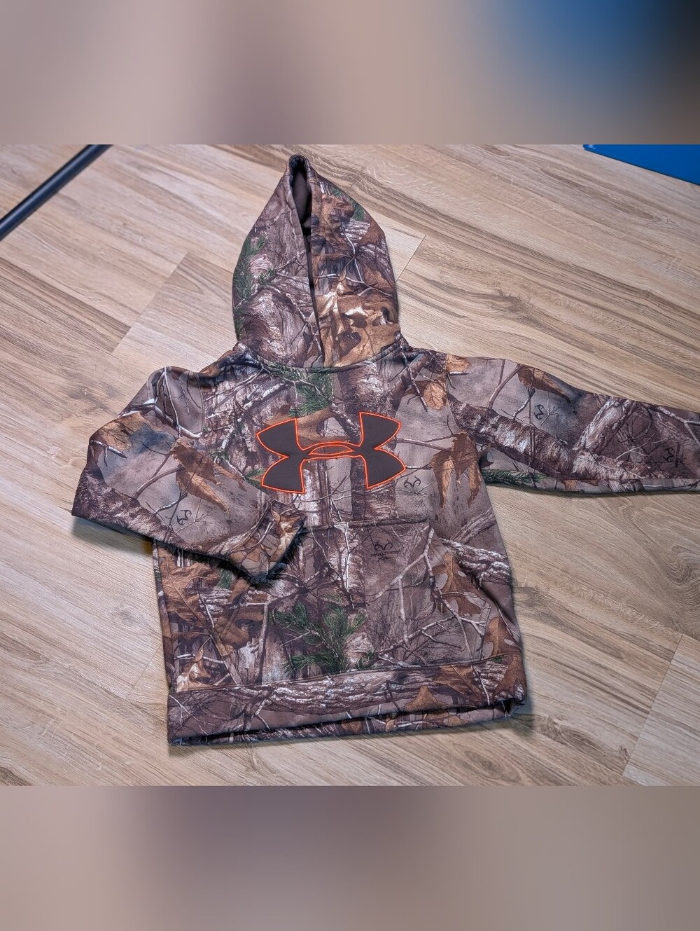 Under Armor real tree camo hoodie Youth Small